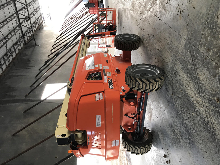 2019 JLG 660SJ