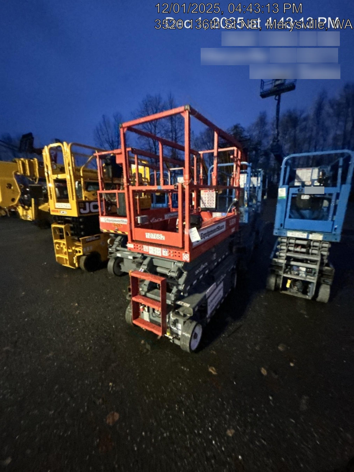 2020 Skyjack SJIII-3219 Solid NM Tires, Half height spring hinged entry gate, Dual Beacons, 800W Inverter