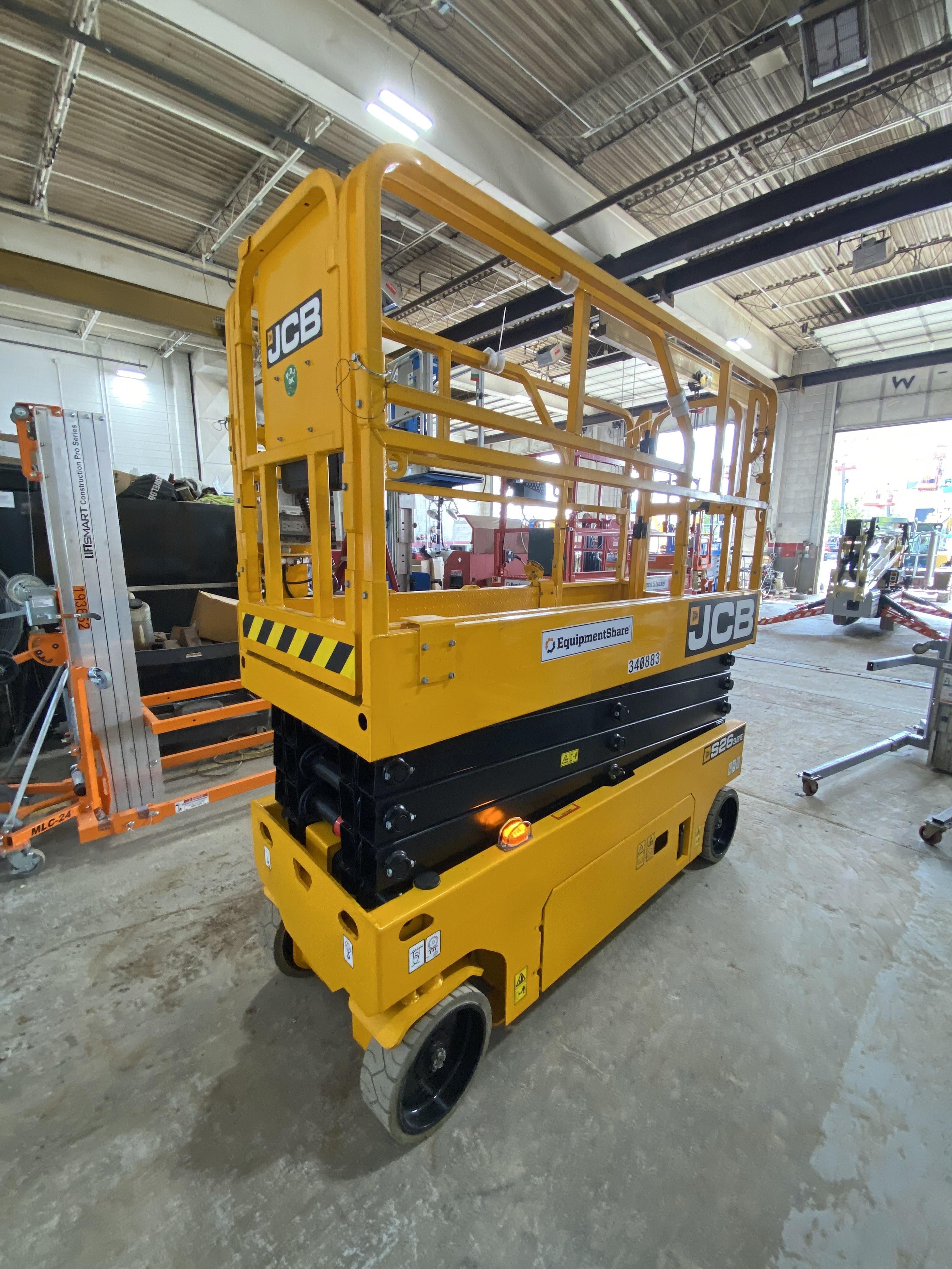 2023 JCB S2632E