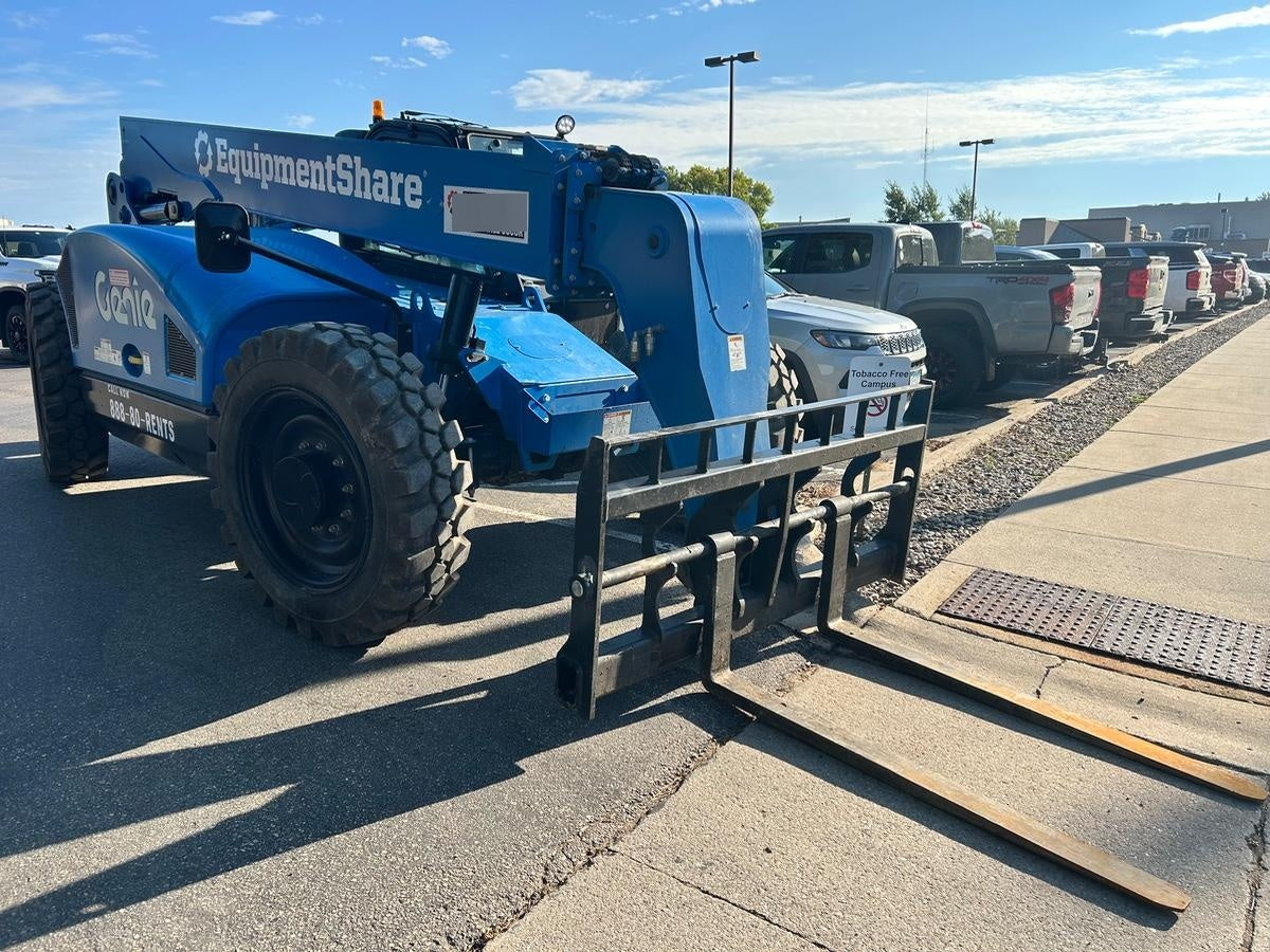 2025 GENIE GTH-844