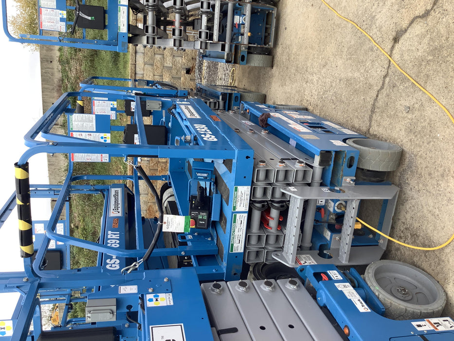 2020 Genie GS-1930 Fixed rails with chain entry gate - Pre A92.20