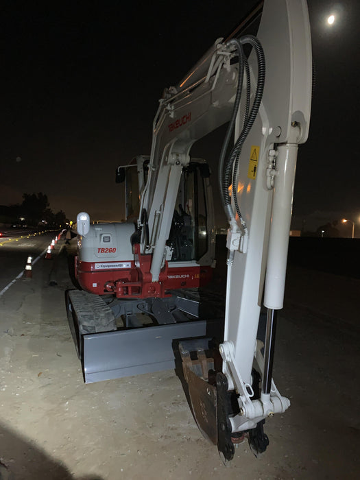 2021 TAKEUCHI TB260-CR