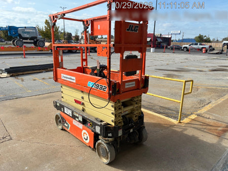 2021 JLG ES1932