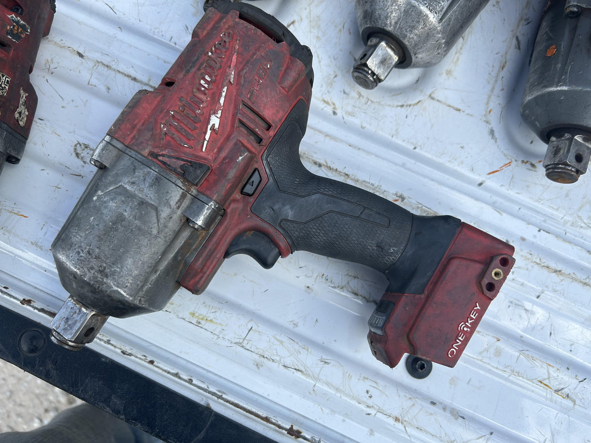 2024 MILWAUKEE 2864-20