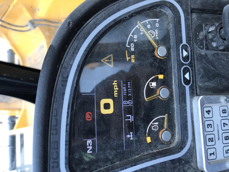 2019 JCB 509-42 Cab/Heat/Air, 74 HP, Solid Tires, STD Worklight, Beacon, Aux Hydraulics, Lifting Eye, Back up Alarm w/66" Carriage/60" Forks