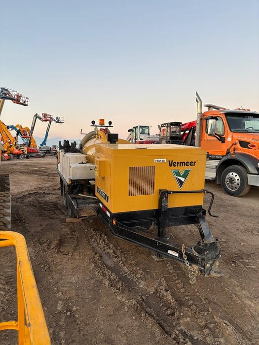 2022 Vac-Tron LP573XDT T4 Koehler Diesel Engine, 500 Gallon Debris Tank, x2 100 Gallon Water Tanks