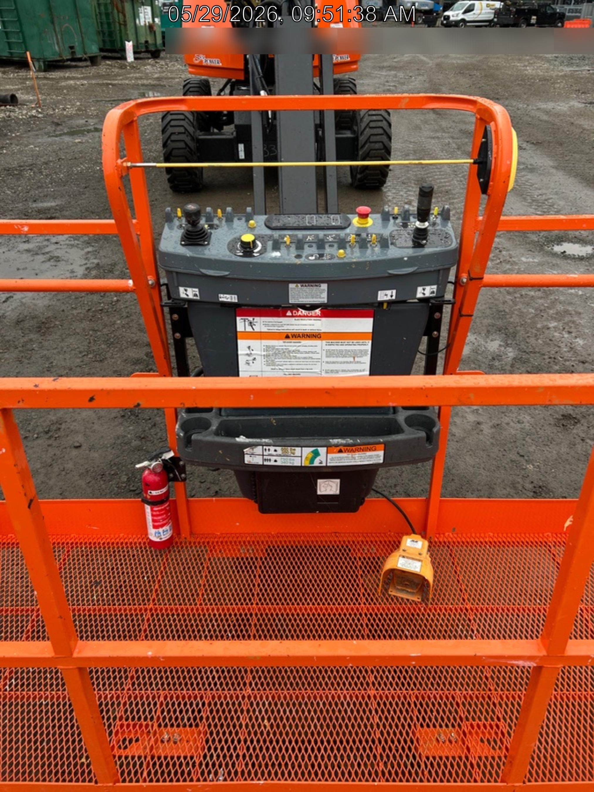 2025 JLG 660SJ