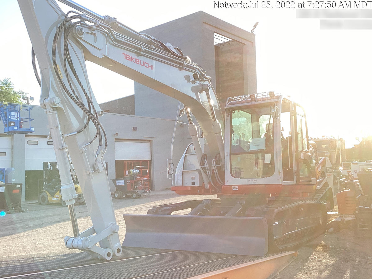 2022 TAKEUCHI TB2150CR