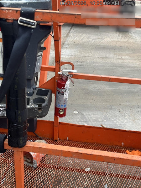 2023 JLG 660SJ