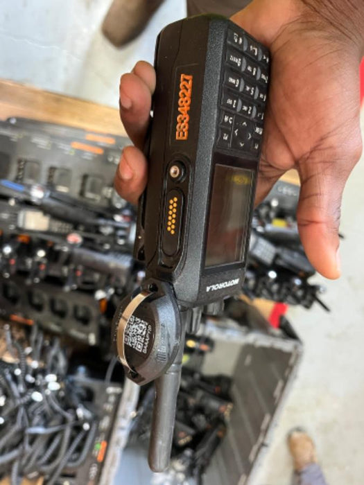 2023 MOTOROLA R7 DISPLAY