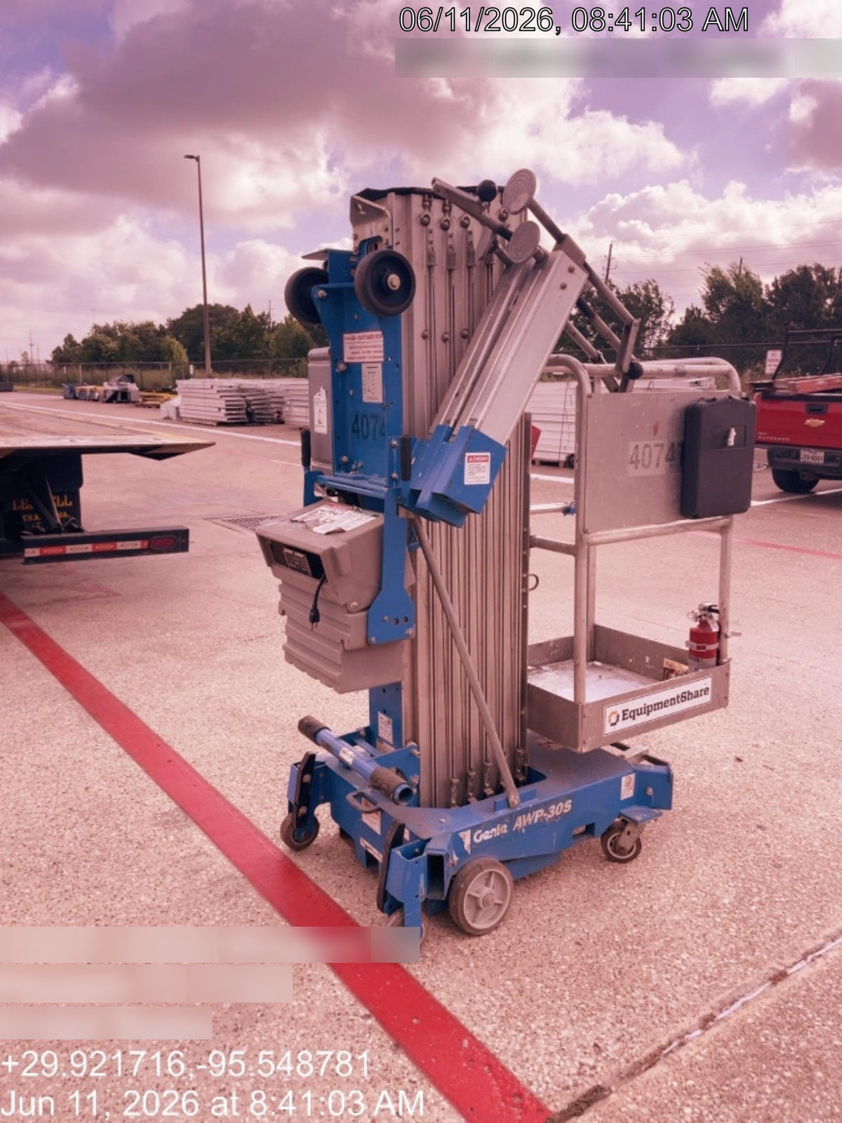 2019 GENIE AWP-30S
