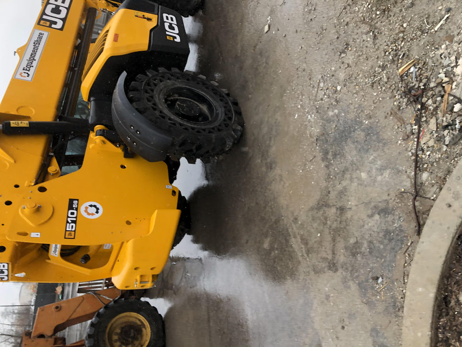 2020 JCB 510-56 Cab/Heat/Air, 74 HP, Solid Tires, STD Worklight, Beacon, Aux Hydraulics, Lifting Eye, Back up Alarm w/66" Carriage/60" Forks