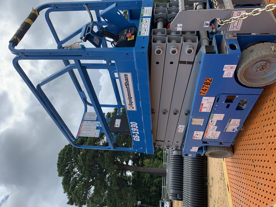 2020 Genie GS-1930 Fixed rails with chain entry gate - Pre A92.20