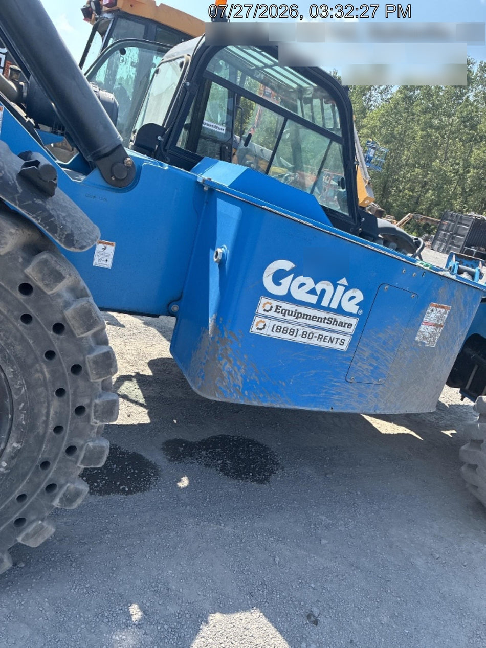 2018 Genie GTH-1056 Genie GTH-1056 w/Enclosed Cab w/HVAC, Work Lights, Solid Tires, Beacon, 60" Carriage and Forks