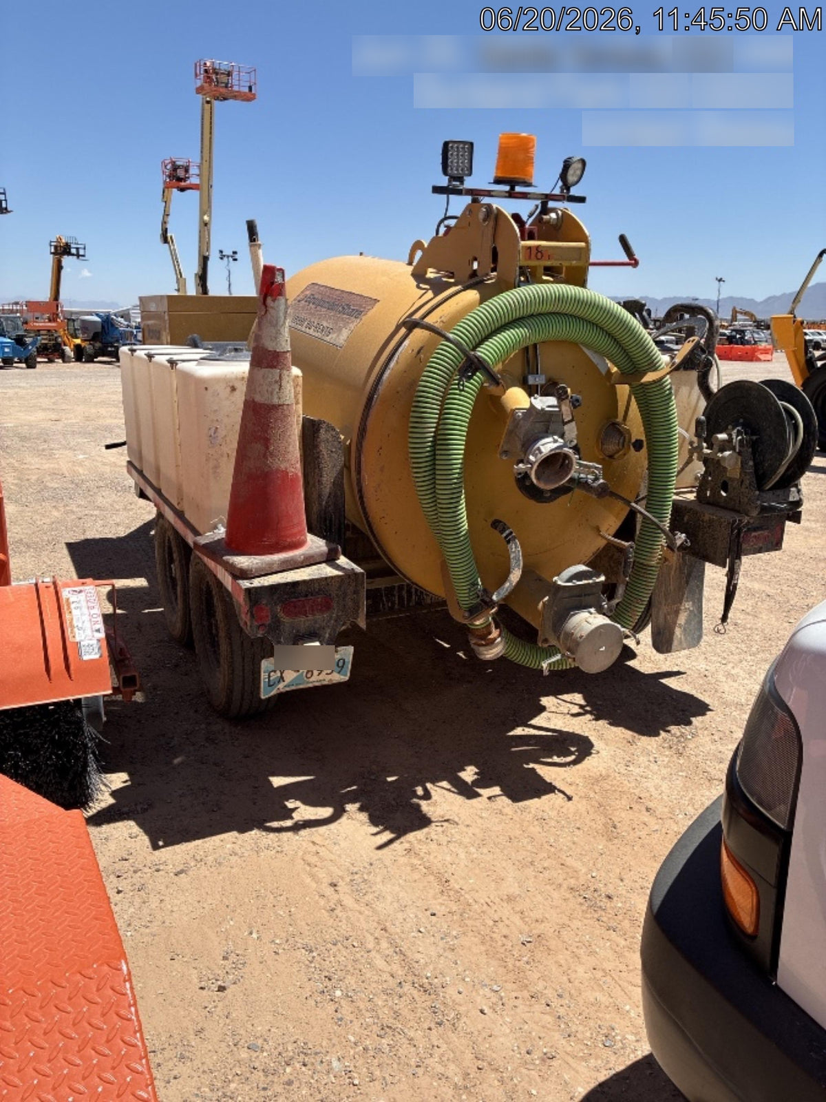 2022 VAC-TRON LP573XDT