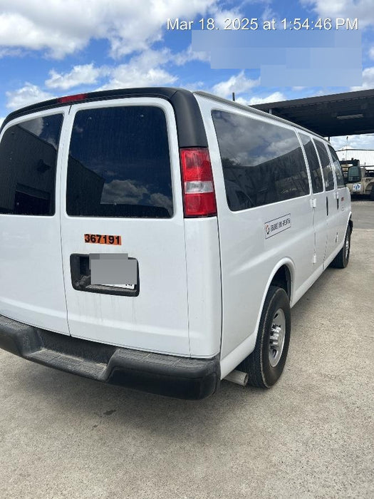 2023 CHEVROLET Express Van - Rental