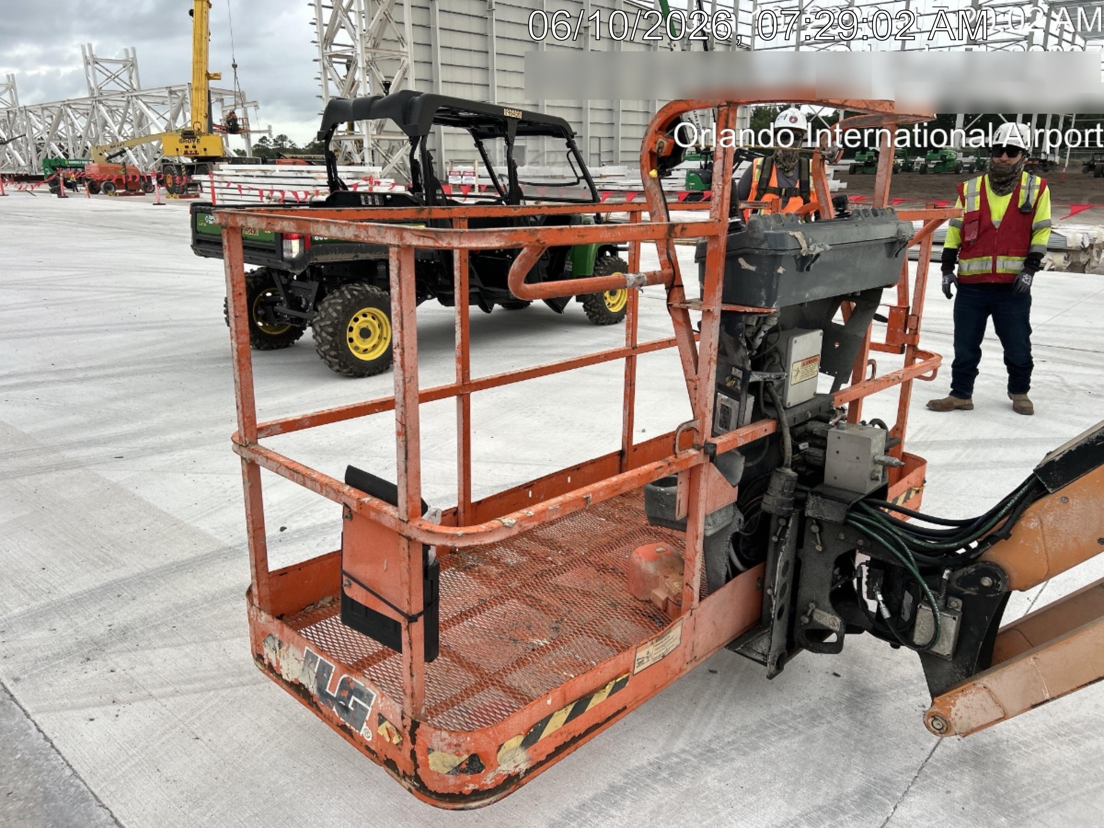 2022 JLG 860SJ