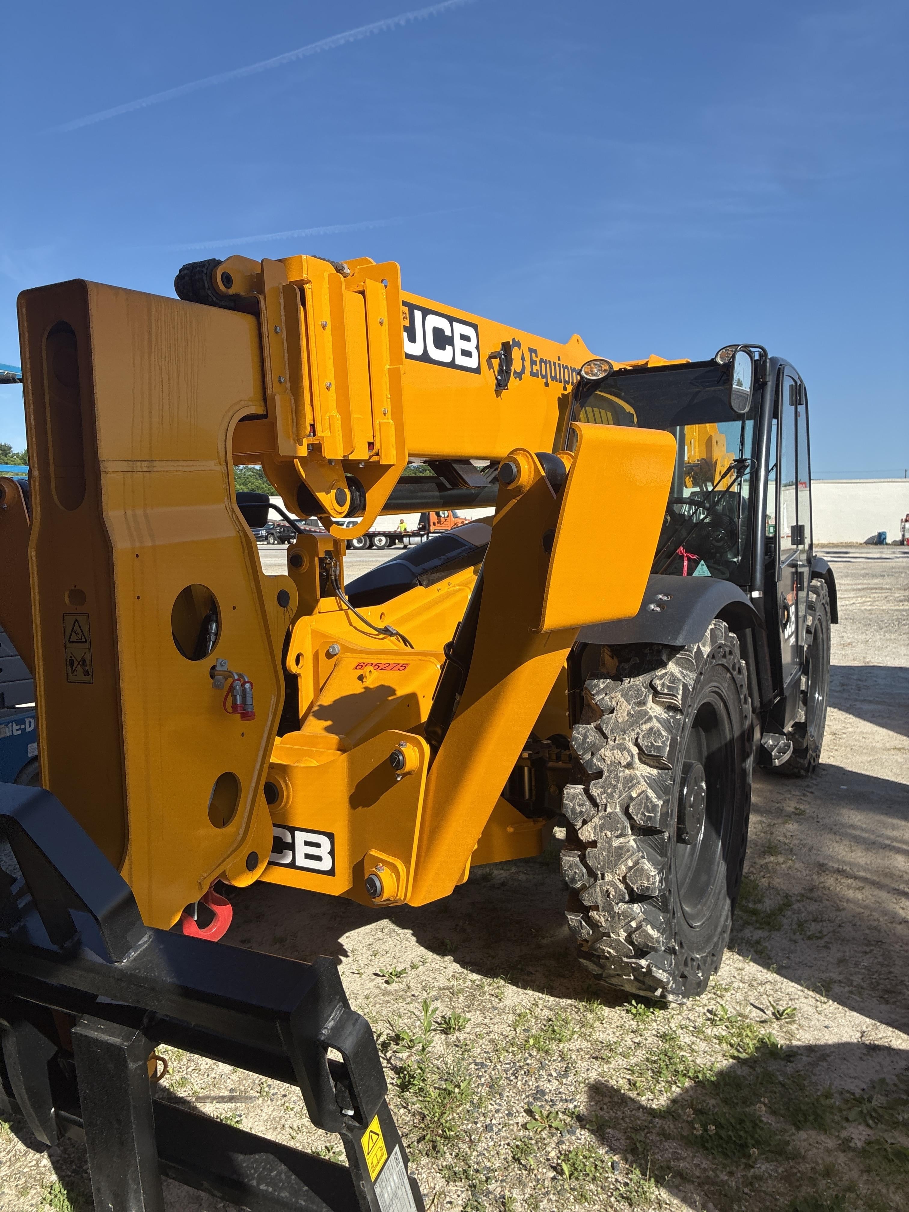 2026 JCB 512-56