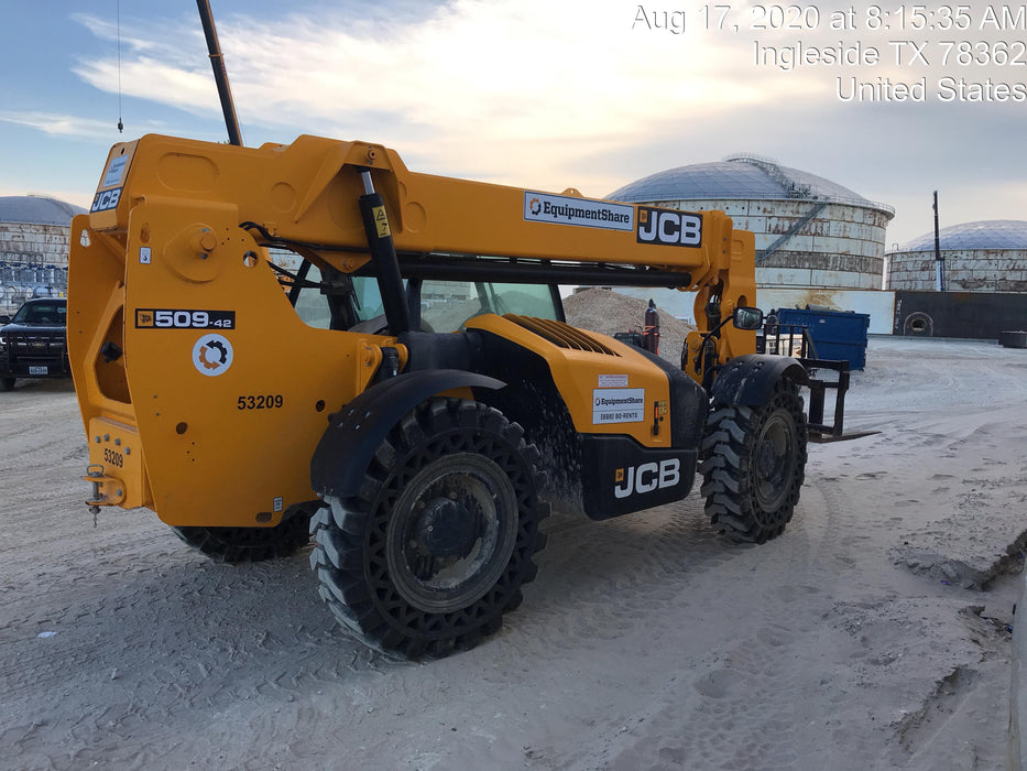 2019 JCB 509-42 Cab/Heat/Air, 74 HP, Solid Tires, STD Worklight, Beacon, Aux Hydraulics, Lifting Eye, Back up Alarm w/66" Carriage/60" Forks