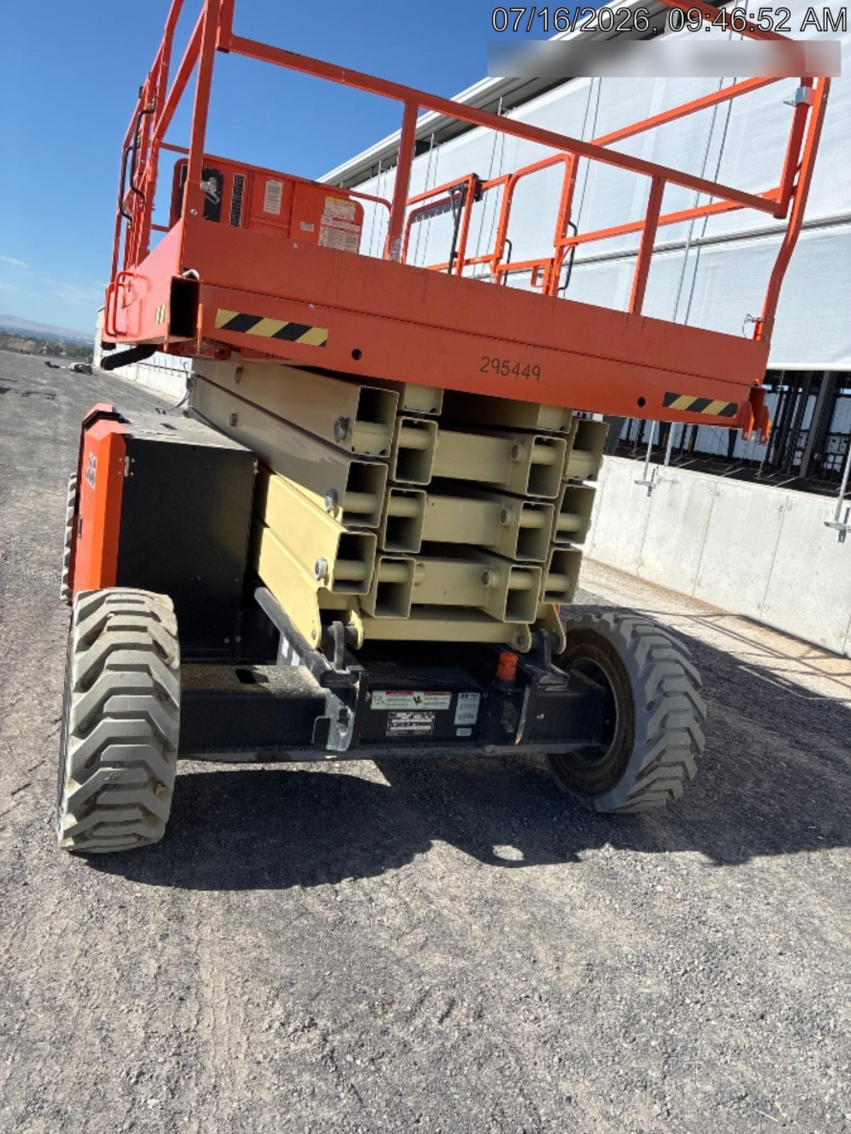 2023 JLG RT4394