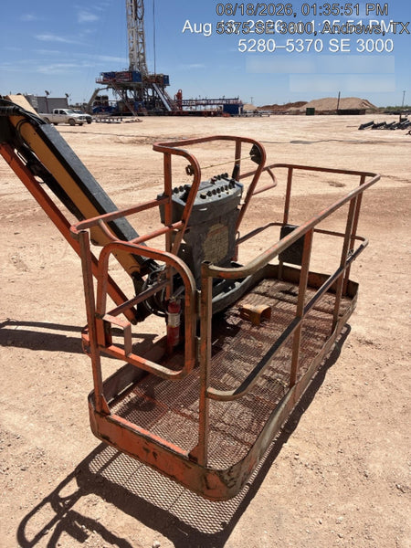 2022 JLG 660SJ