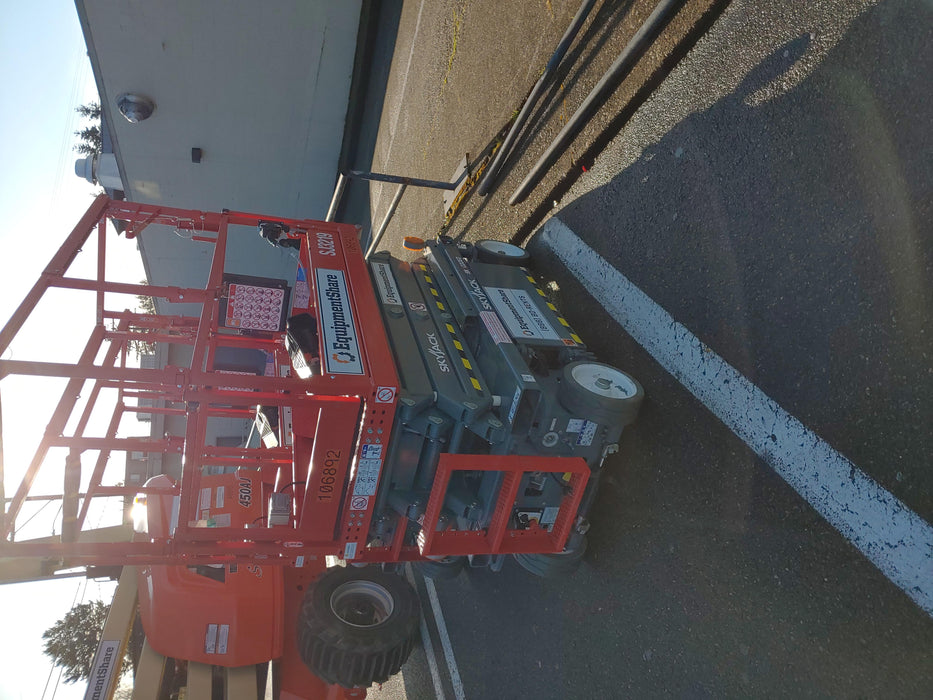 2020 Skyjack SJIII-3219 Solid NM Tires, Half height spring hinged entry gate, Dual Beacons, 800W Inverter