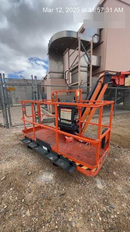 2022 JLG 860SJ