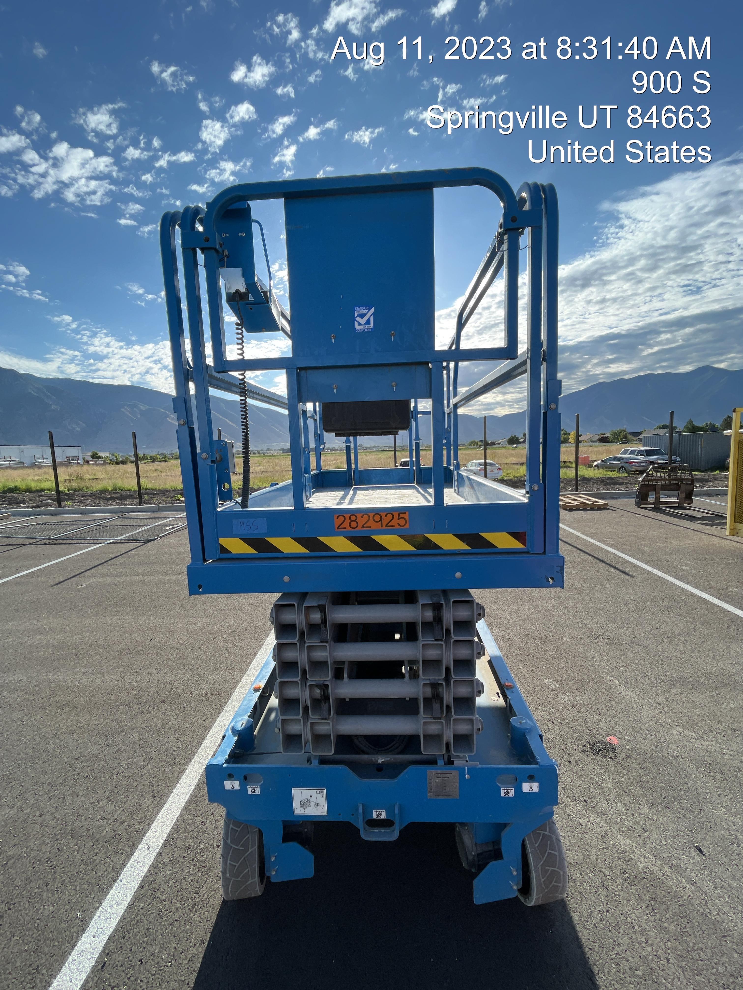 2022 GENIE GS-3246