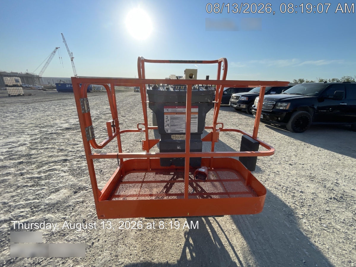 2019 JLG E450AJ