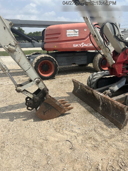 2021 TAKEUCHI TB250-2