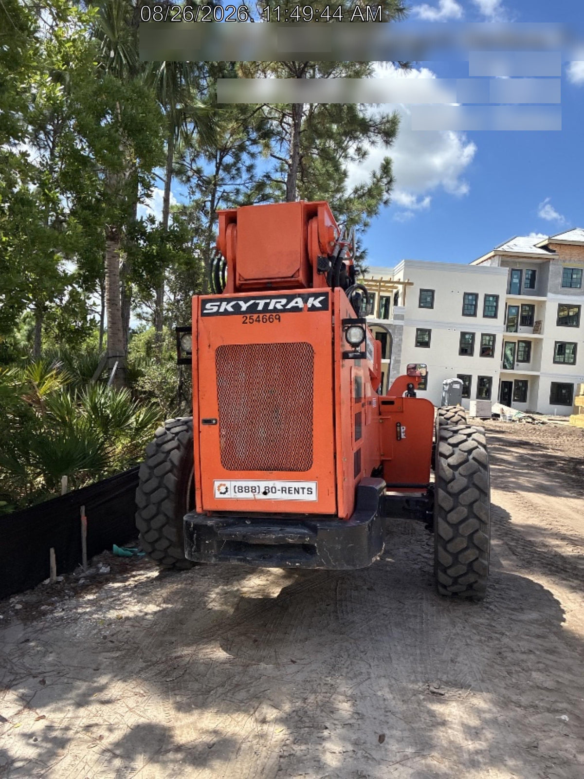 2022 SKYTRAK 8042