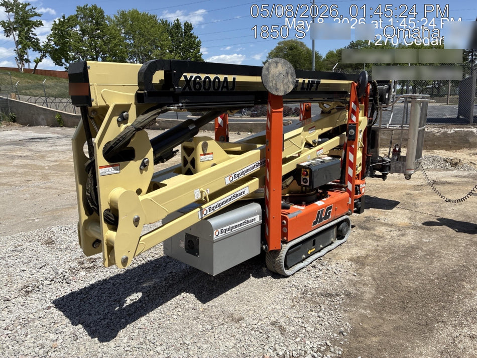 2022 JLG X600AJ