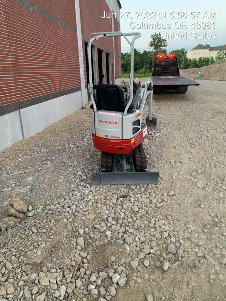 2022 TAKEUCHI TB210R