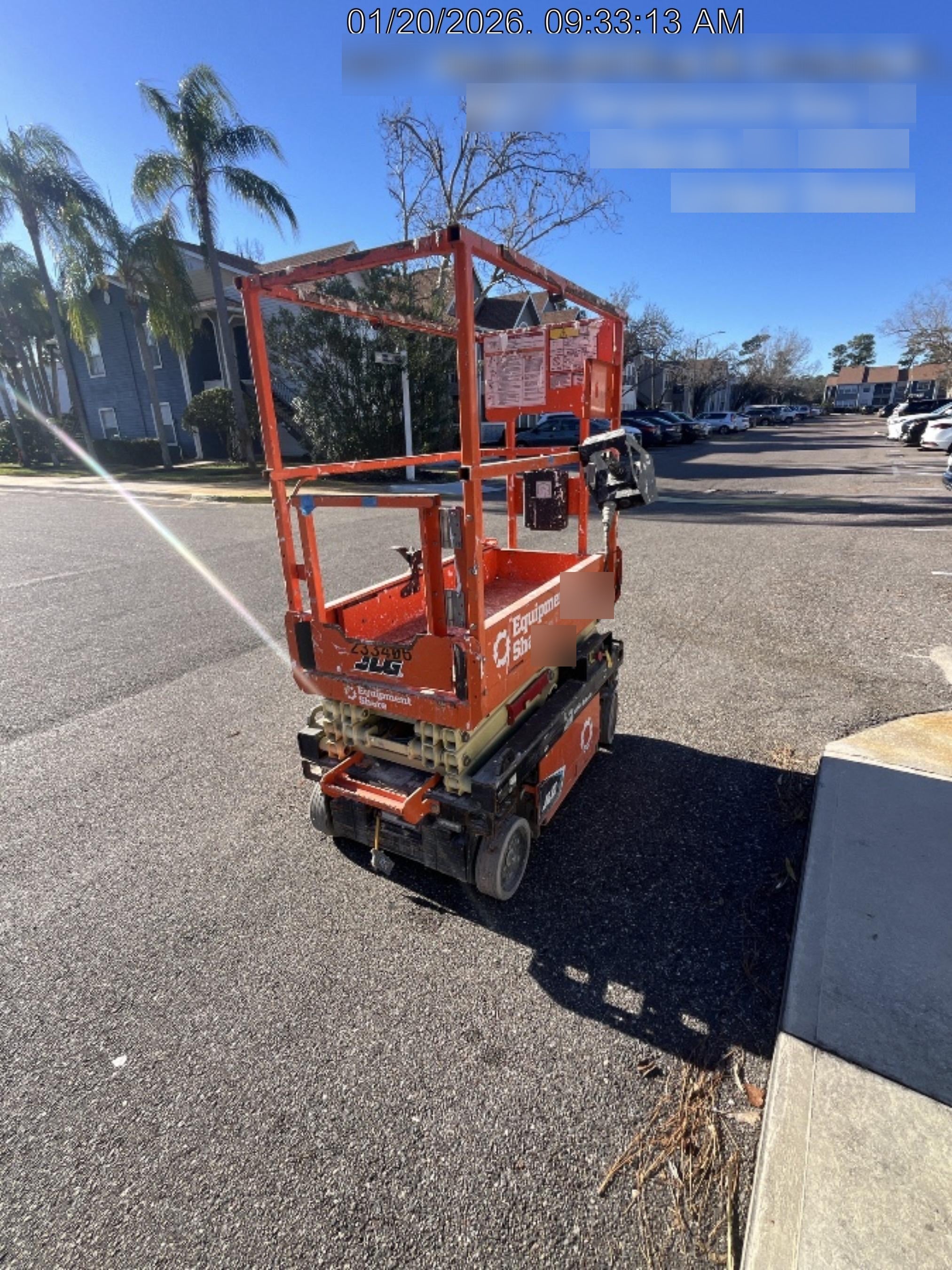 2022 JLG ES1330L