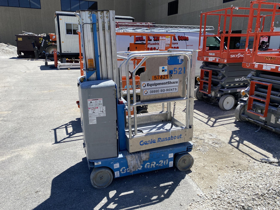 2011 GENIE GR-20