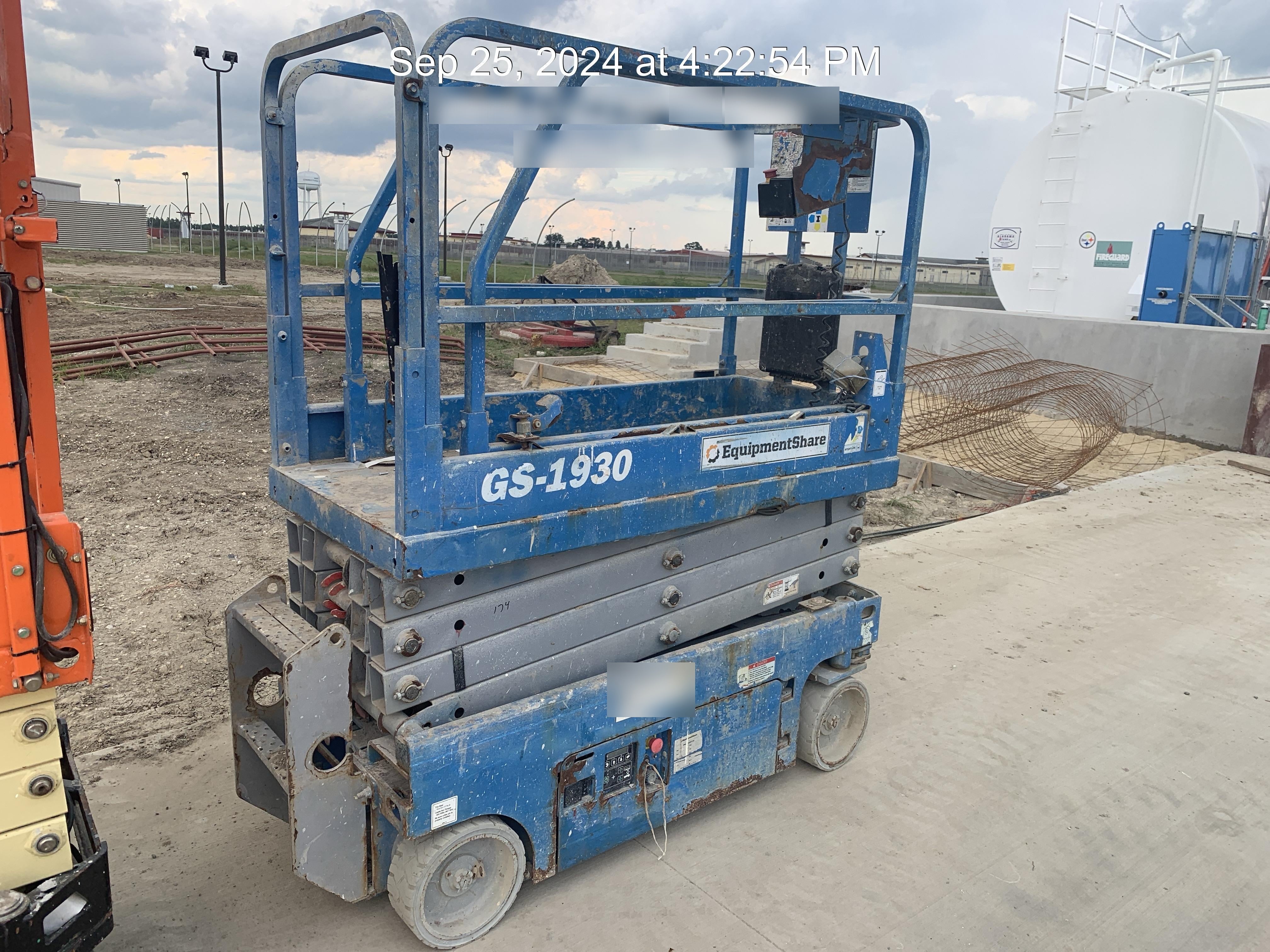 2019 Genie GS-1930 Fixed Rails with Chain Entry