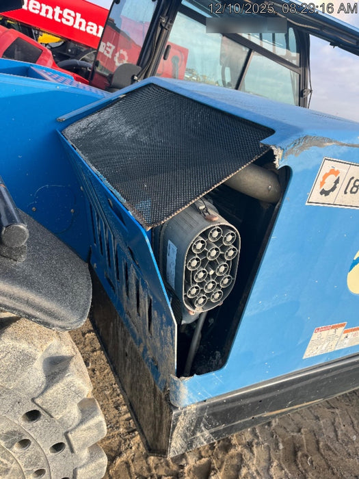 2018 Genie GTH-844 Genie GTH-844 w/Enclosed Cab w/HVAC, Work Lights, Solid Tires, Beacon, 60" Carriage and Forks