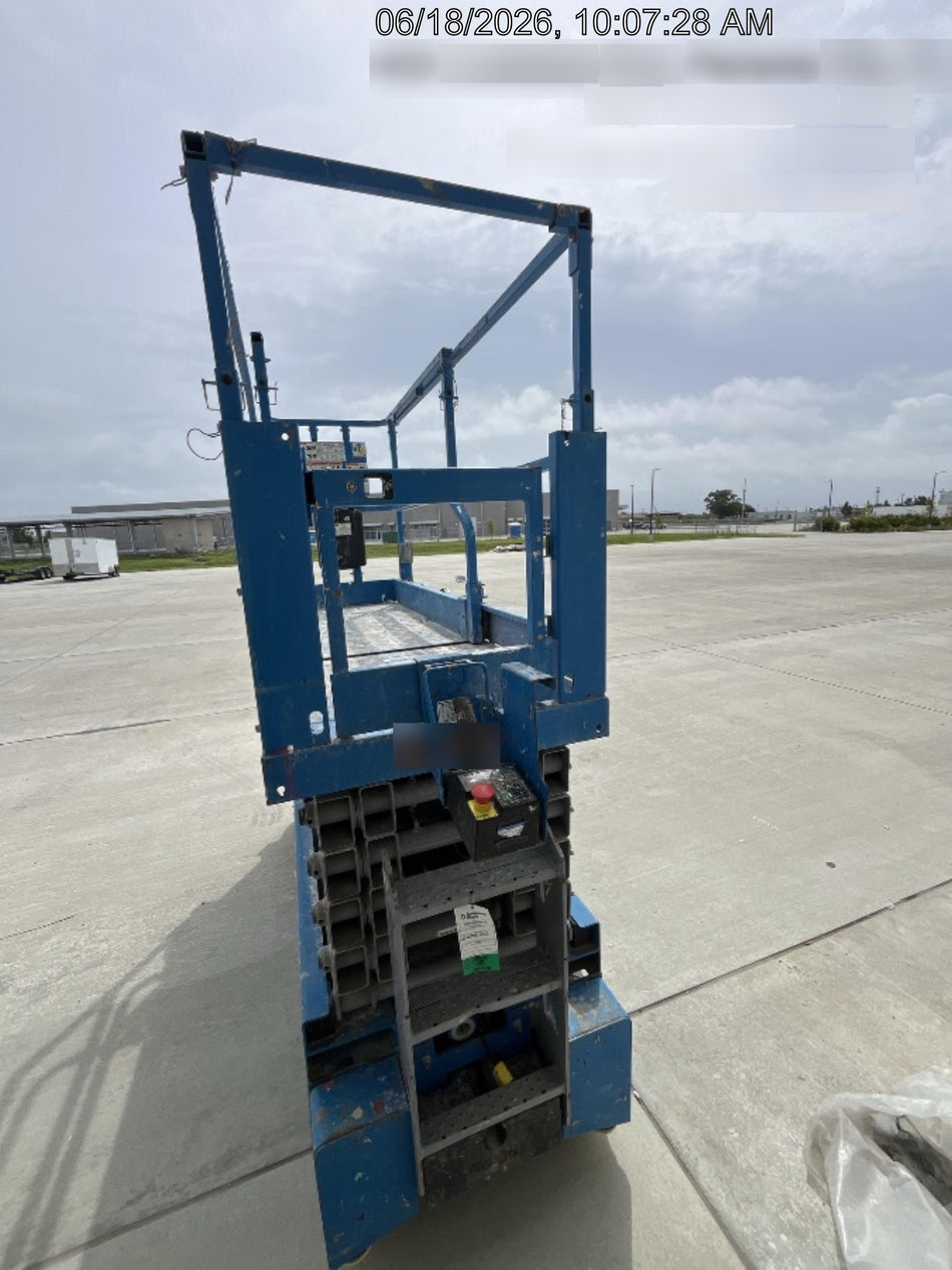 2022 GENIE GS-3232