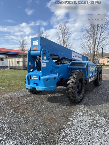 2022 GENIE GTH-844