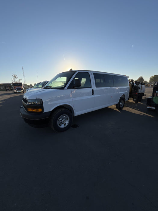 2025 CHEVROLET Express Van - Rental