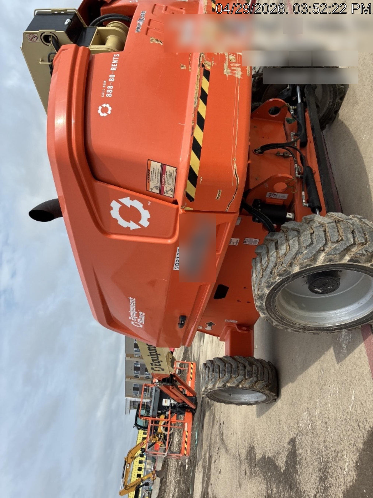 2023 JLG 660SJ