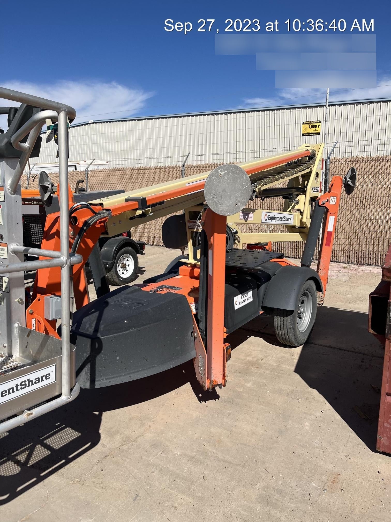 2022 JLG T350