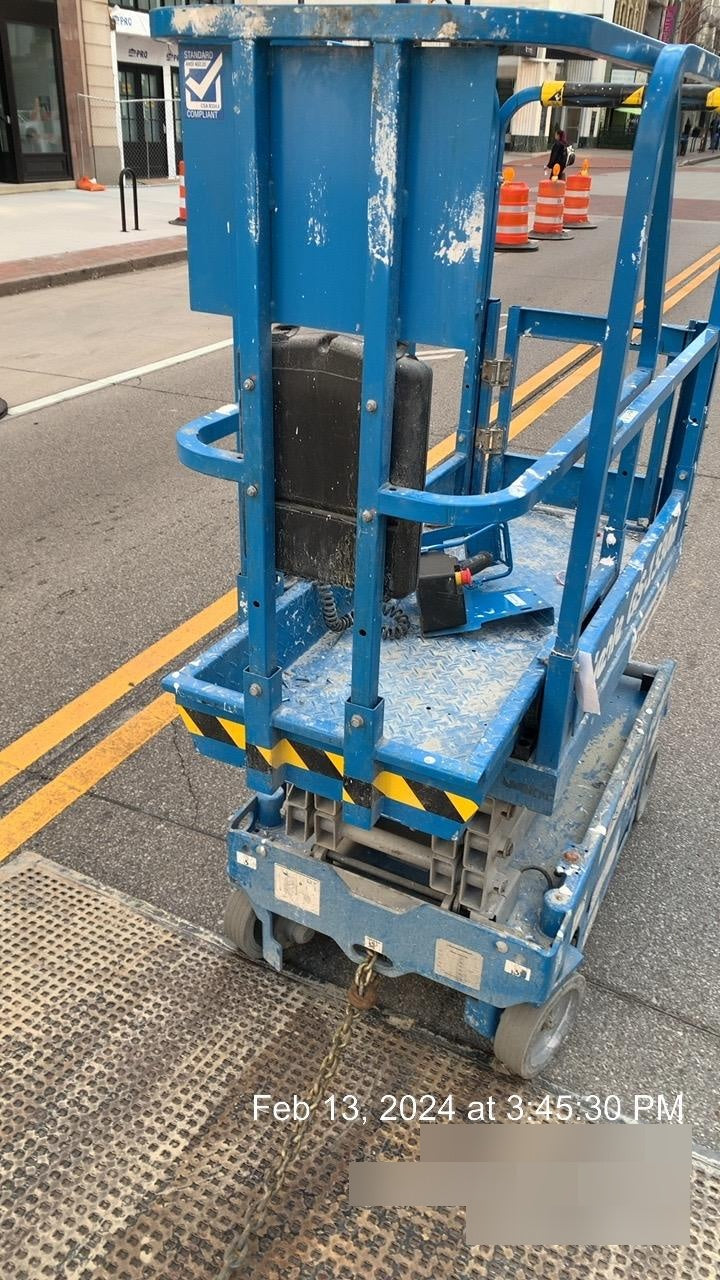 2021 GENIE GS-1330m