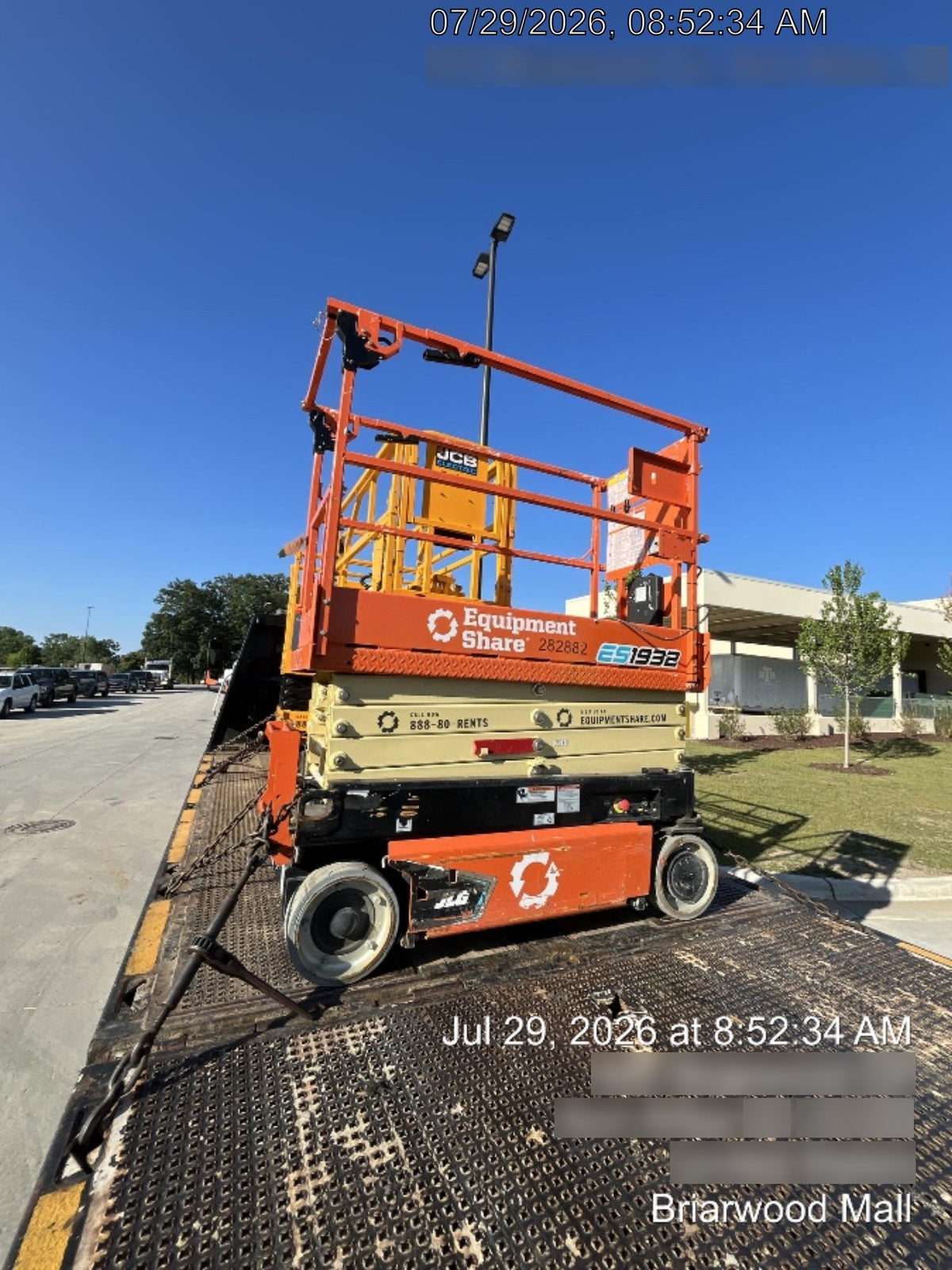 2022 JLG ES1932