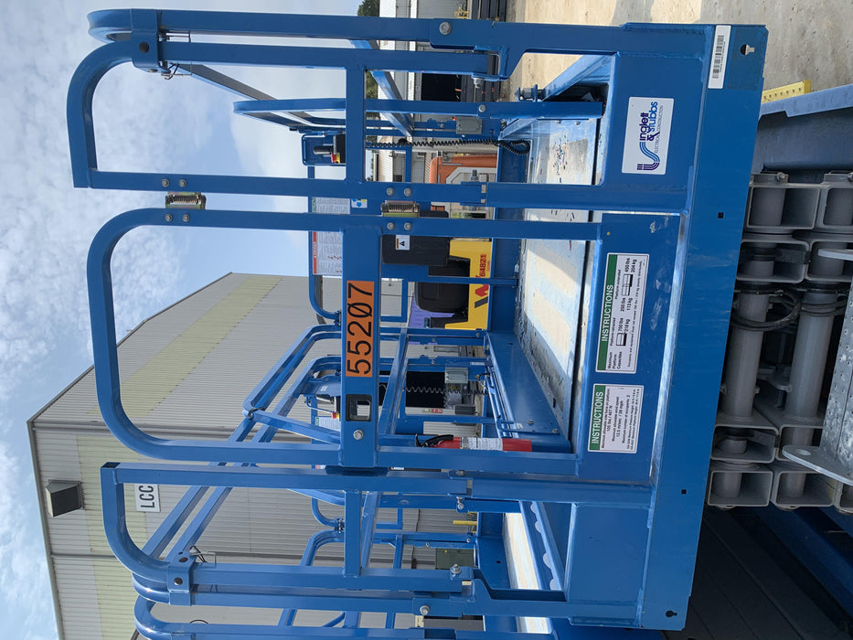 2019 Genie GS-3246 Folding rails with full height swing gate