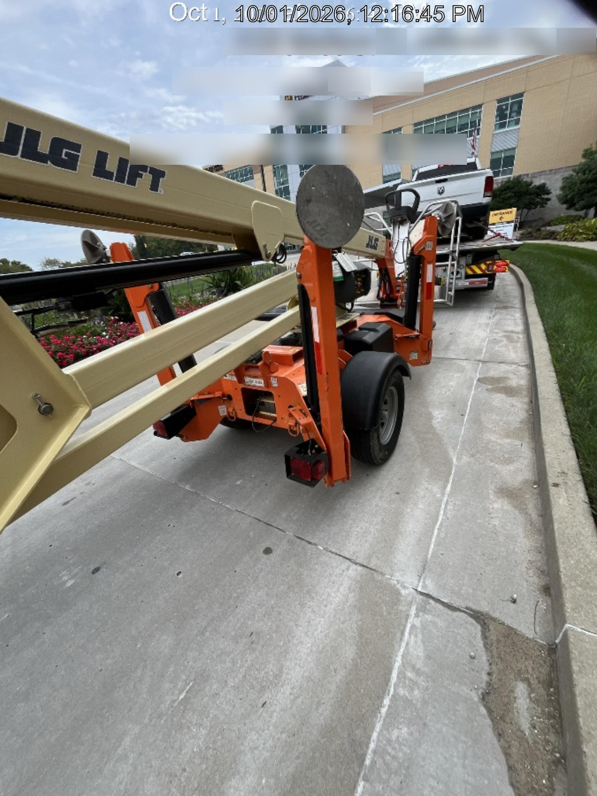 2022 JLG T350