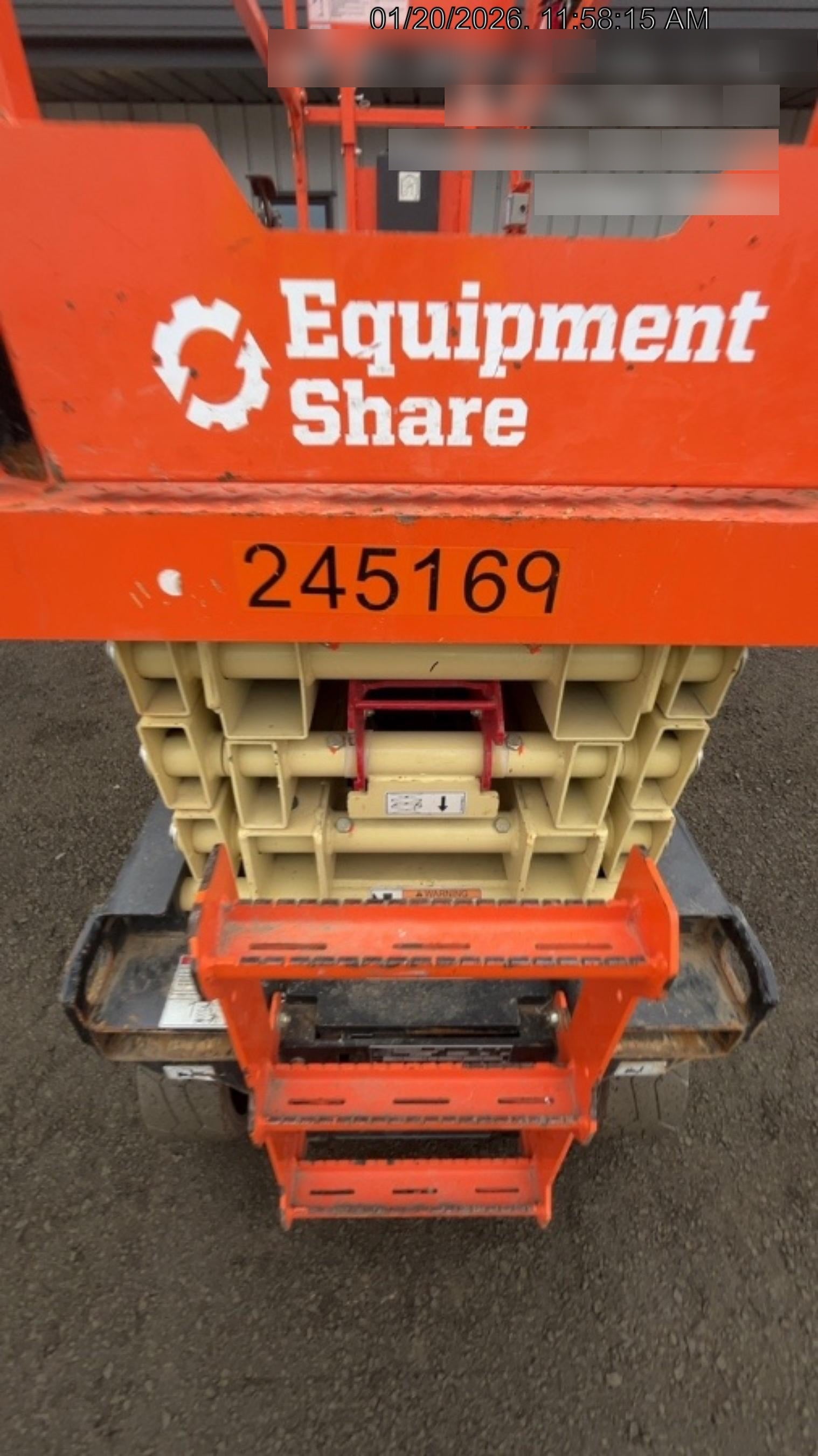2022 JLG ES2632