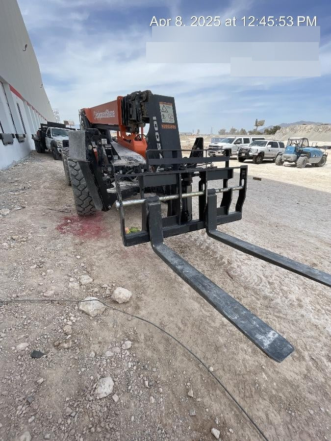 2024 JLG 1001095418S