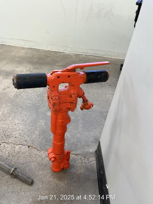 2021 MICHIGAN PNEUMATIC MP-30-1