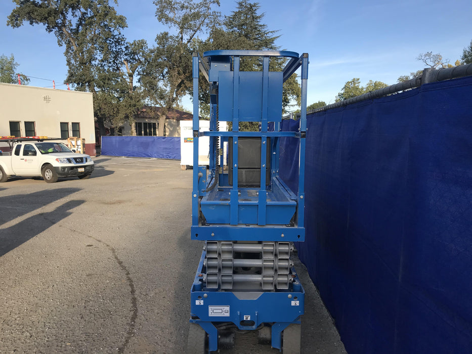 2020 Genie GS-1930 Solid Non Marking Tires, Beacon, Folding rails with half height swing gate, 800W Inverter
